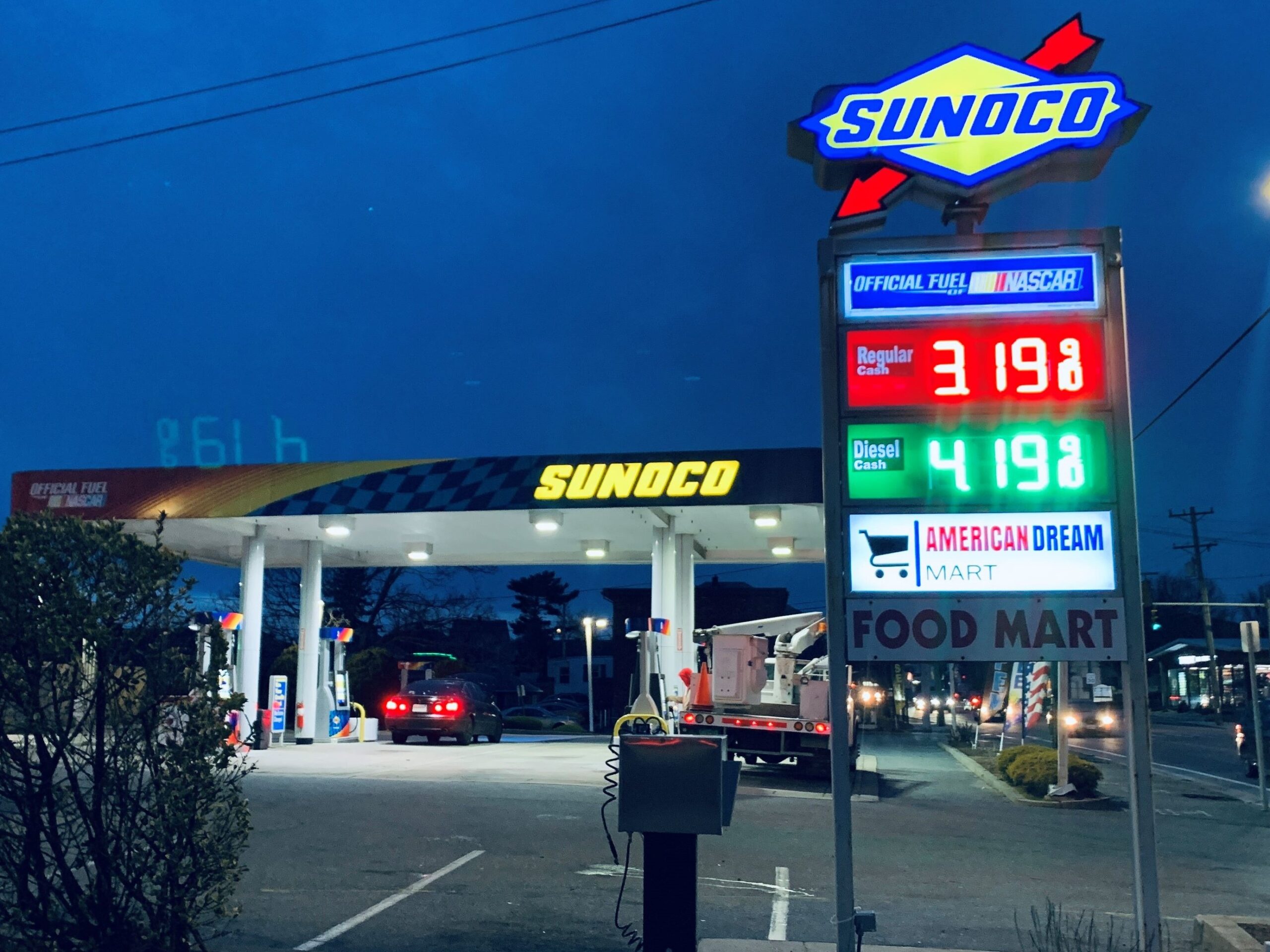 GAS Stations LED Digital Price Signs .GAS Stations- LED Digital Price Signs.LED Gas Station Pump Toppers.LED petrol pump toppers displaying fuel prices and promotional ads at a modern fuel station.led signs